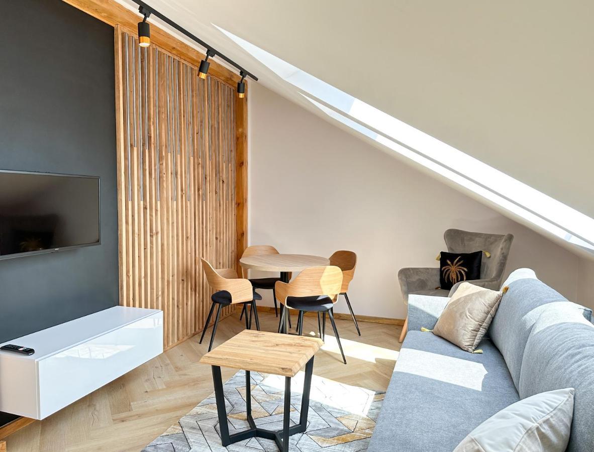 Dmk Oak Studio Near Warsaw-Modlin Airport Nowy Dwor Mazowiecki Ngoại thất bức ảnh